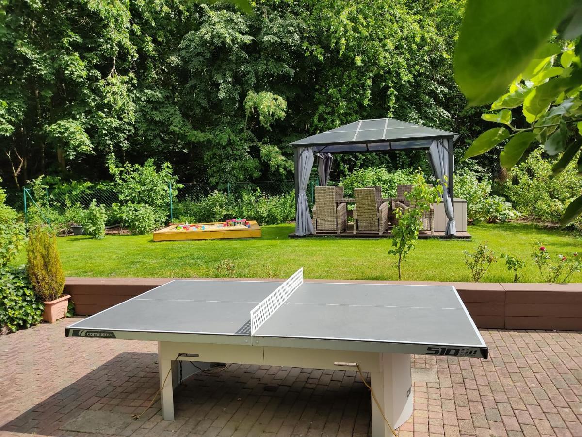 Grosszuegige Ferienwohnung Am Waldesrand Im Seenland Lauta ภายนอก รูปภาพ